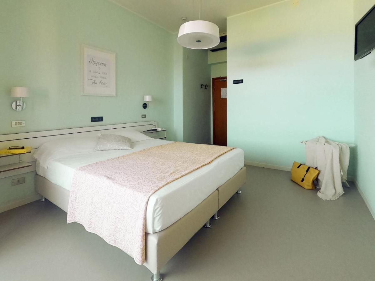 Hotel Graziella Rimini Ngoại thất bức ảnh