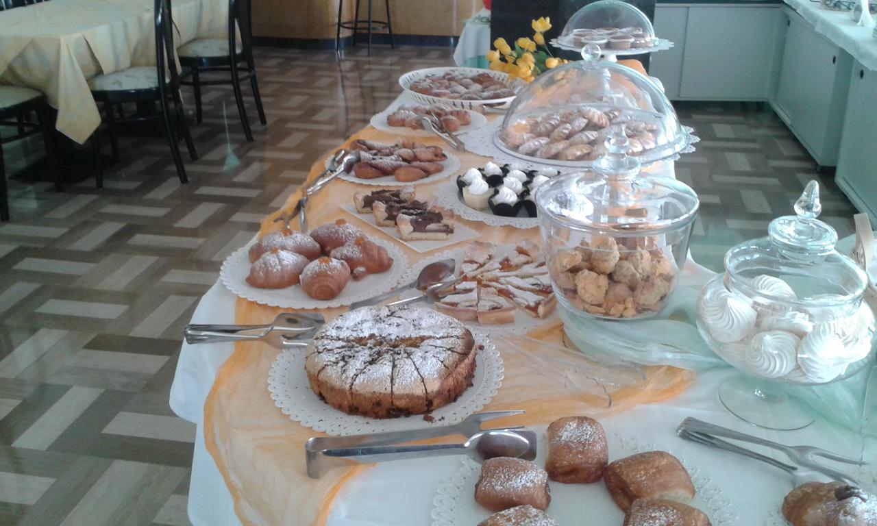 Hotel Graziella Rimini Ngoại thất bức ảnh